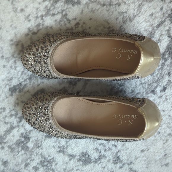 Jeweled shoes | size 6 - Picture 5 of 10